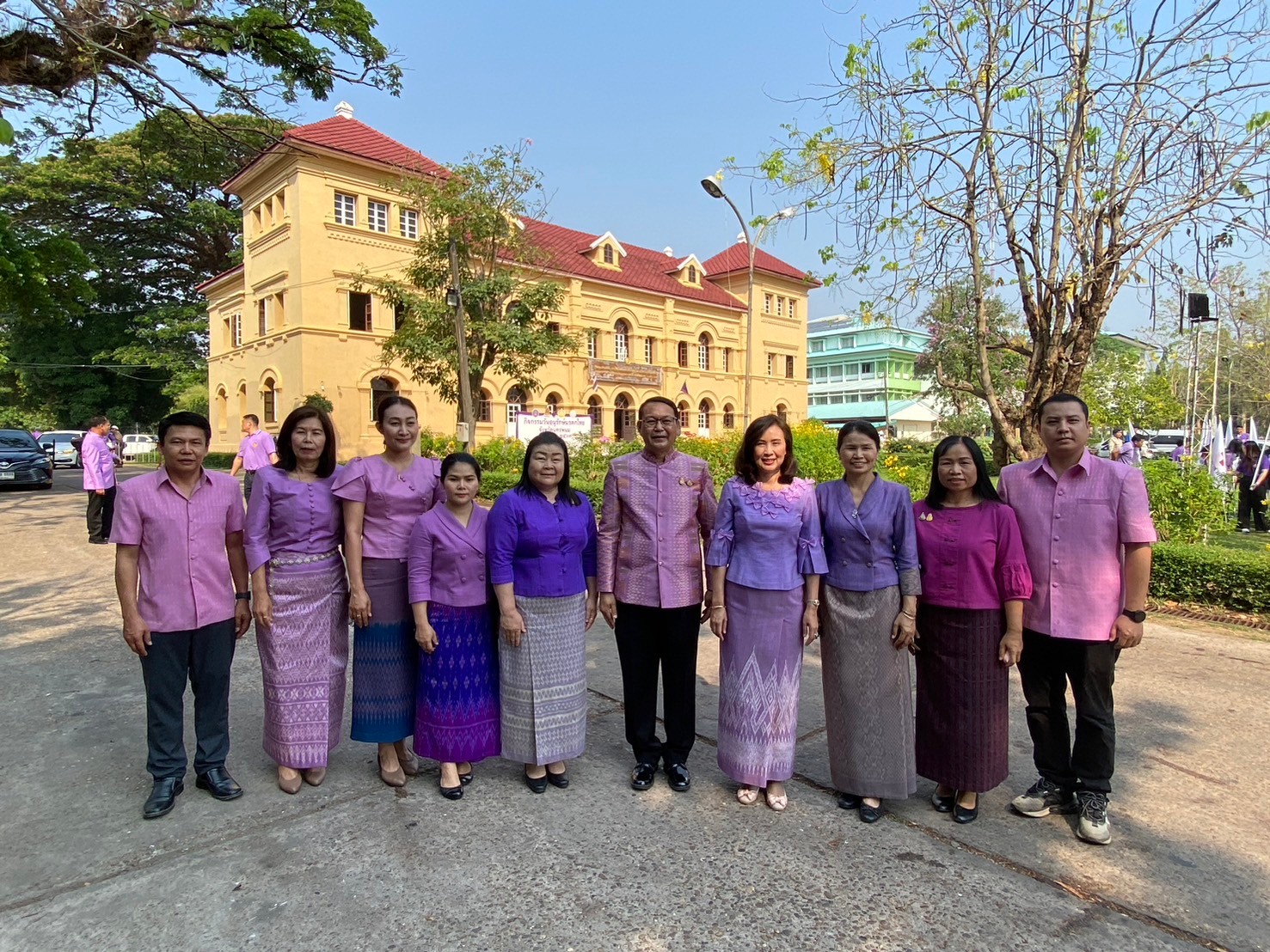 พช.นครพนม   ร่วมกิจกรรมเดินเทิดพระเกียรติและพิธีลงนามถวายพระพรสมเด็จพระกนิษฐาธิราชเจ้า กรมสมเด็จพระเทพรัตนราชสุดาฯ สยามบรมราชกุมารี เนื่องในโอกาสวันคล้ายวันพระราชสมภพ 2 เมษายน พร้อมดำเนินกิจกรรมแปรอักษร “เรารักพระเทพ” และเปิดนิทรรศการมรดกศิลปวัฒนธรรมของชาติ เนื่องในวันอนุรักษ์มรดกไทย