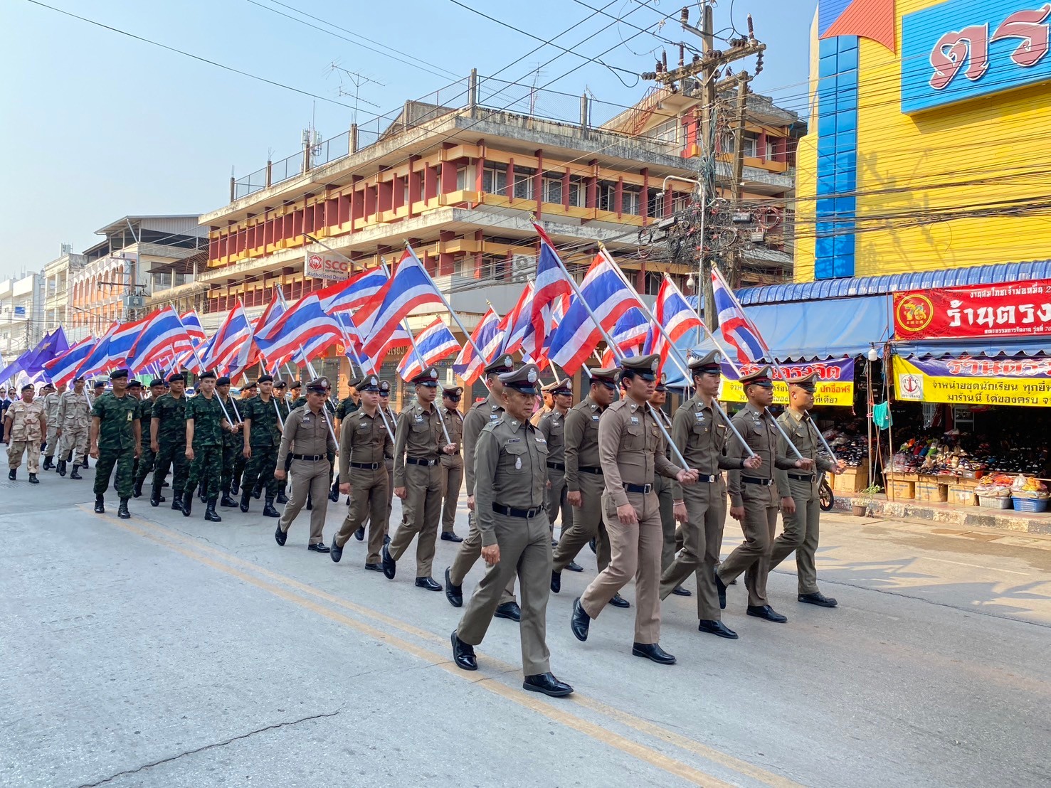 พช.นครพนม   ร่วมกิจกรรมเดินเทิดพระเกียรติและพิธีลงนามถวายพระพรสมเด็จพระกนิษฐาธิราชเจ้า กรมสมเด็จพระเทพรัตนราชสุดาฯ สยามบรมราชกุมารี เนื่องในโอกาสวันคล้ายวันพระราชสมภพ 2 เมษายน พร้อมดำเนินกิจกรรมแปรอักษร “เรารักพระเทพ” และเปิดนิทรรศการมรดกศิลปวัฒนธรรมของชาติ เนื่องในวันอนุรักษ์มรดกไทย