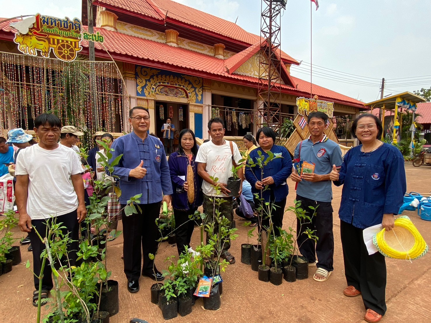 พช.นครพนม   “บูรณาการงาน และ บูรณาการคน” เพื่อนำไปสู่การบรรลุเป้าหมายอย่างยั่งยืนในการขับเคลื่อนโครงการปลูกพืชปลูกผัก ปลูกรักกับชุมชน สร้างความมั่นคงทางอาหาร ต่อยอดการพัฒนาตามหลักปรัชญาของเศรษฐกิจพอเพียง 25 คุ้มบ้าน ร่วมกับชุมชน  “รองเท้าสึกก่อนกางเกงขาด”