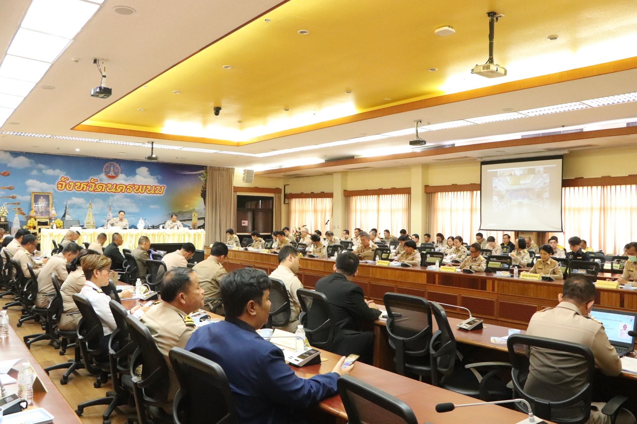 พช.นครพนม   ร่วมประชุมกรมการจังหวัด หารือ ติดตามงานในรอบเดือนที่ผ่านมา และแจ้งข้อราชการสำคัญในรอบเดือนเมษายน 2567