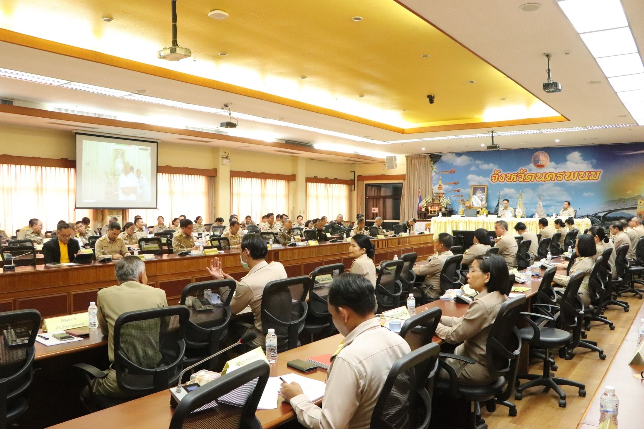 พช.นครพนม   ร่วมประชุมกรมการจังหวัด หารือ ติดตามงานในรอบเดือนที่ผ่านมา และแจ้งข้อราชการสำคัญในรอบเดือนเมษายน 2567