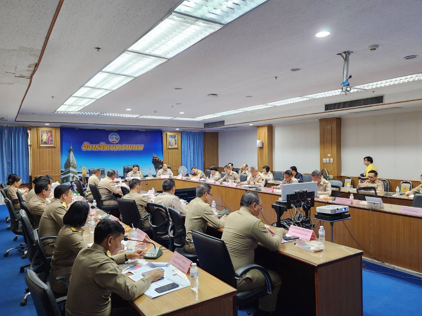 พช.นครพนม   ร่วมประชุมหัวหน้าส่วนมหาดไทย นายอำเภอ ขับเคลื่อนการพัฒนา และดูแลความเป็นอยู่ของประชาชน