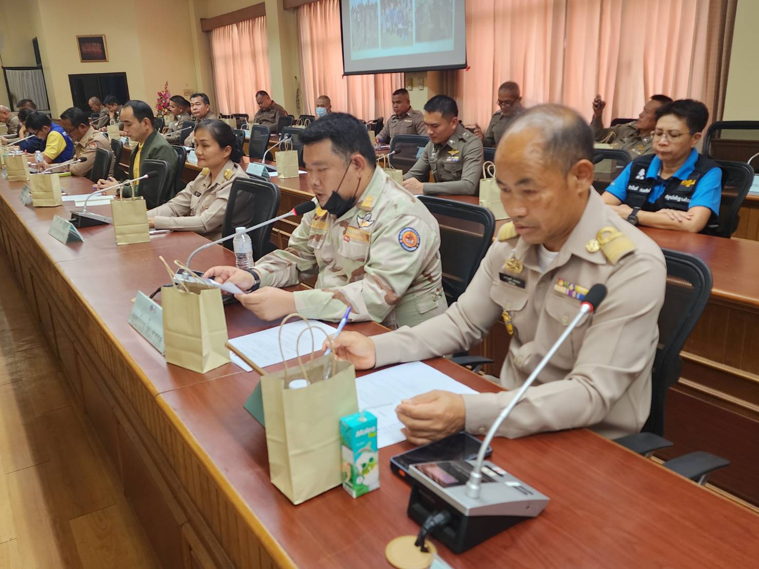 พช.นครพนม   ร่วมประชุม ศอ.ปส.จ.นพ. ขับเคลื่อนการป้องกันและปราบปรามยาเสพติด