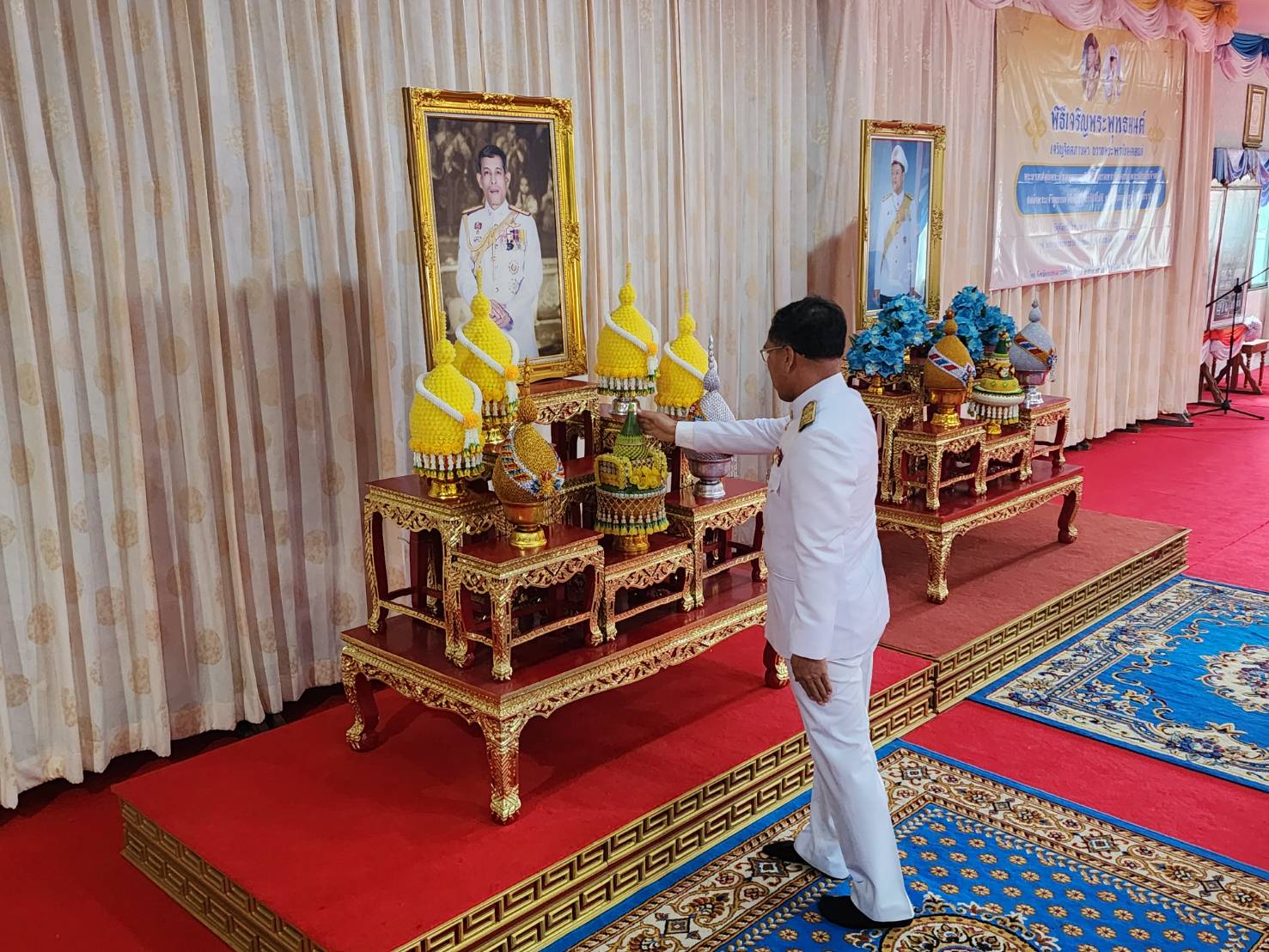 พช. นครพนม   ร่วมพิธีเจริญพระพุทธมนต์และเจริญจิตภาวนา ถวายพระพรชัยมงคล แด่พระบาทสมเด็จพระเจ้าอยู่หัว เนื่องในโอกาสพระราชพิธีมหามงคลเฉลิมพระชนมพรรษา 6 รอบ 28 กรกฎาคม 2567 และเนื่องในโอกาสวันคล้ายวันประสูติ สมเด็จพระเจ้าลูกยาเธอ เจ้าฟ้าทีปังกรรัศมีโชติ มหาวชิโรตตมางกูร สิริวิบูลยราชกุมาร 29 เมษายน 2567