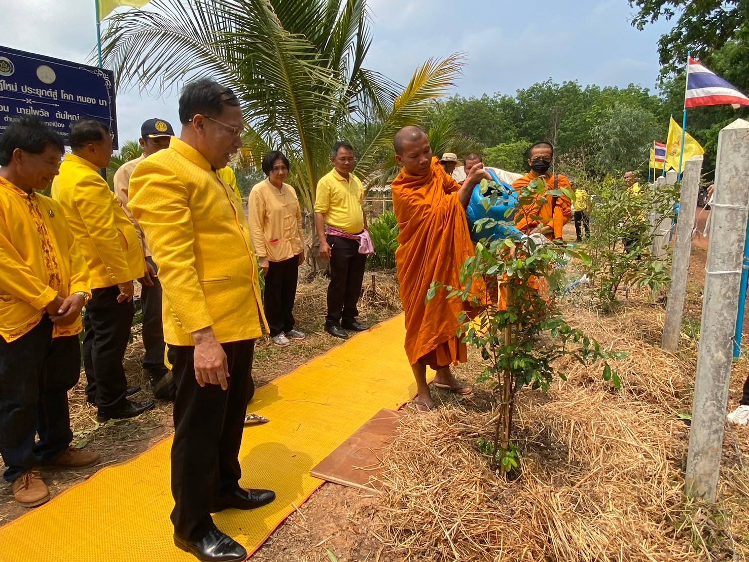 นครพนม   ดำเนินโครงการเฉลิมพระเกียรติพระบาทสมเด็จพระเจ้าอยู่หัว เนื่องในโอกาสมหามงคลเฉลิมพระชนมพรรษา 6 รอบ 28 กรกฎาคม 2567 กิจกรรม “เอามื้อสามัคคี ทำความดี ถวายเป็นพระราชกุศล”