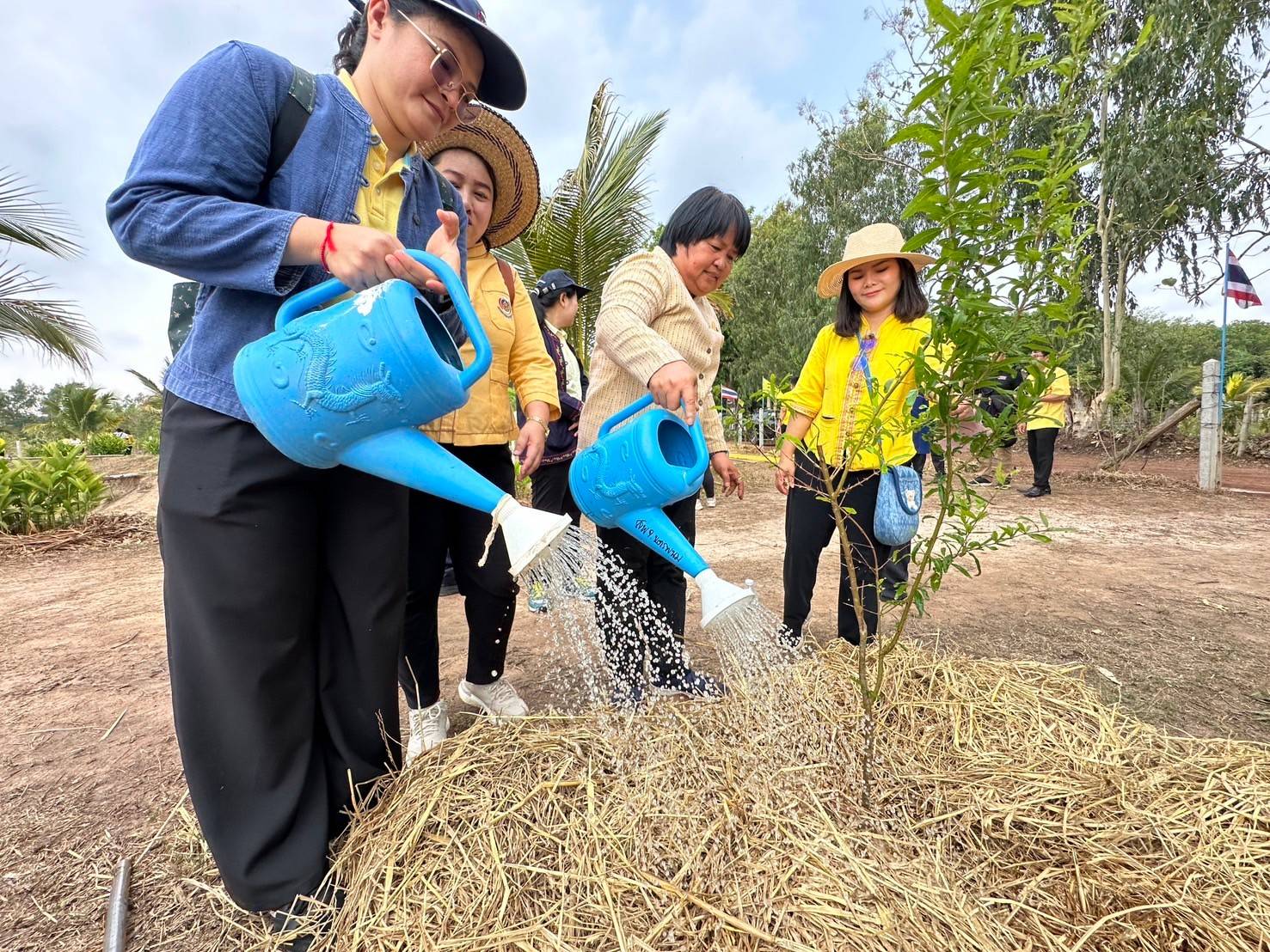 นครพนม   ดำเนินโครงการเฉลิมพระเกียรติพระบาทสมเด็จพระเจ้าอยู่หัว เนื่องในโอกาสมหามงคลเฉลิมพระชนมพรรษา 6 รอบ 28 กรกฎาคม 2567 กิจกรรม “เอามื้อสามัคคี ทำความดี ถวายเป็นพระราชกุศล”