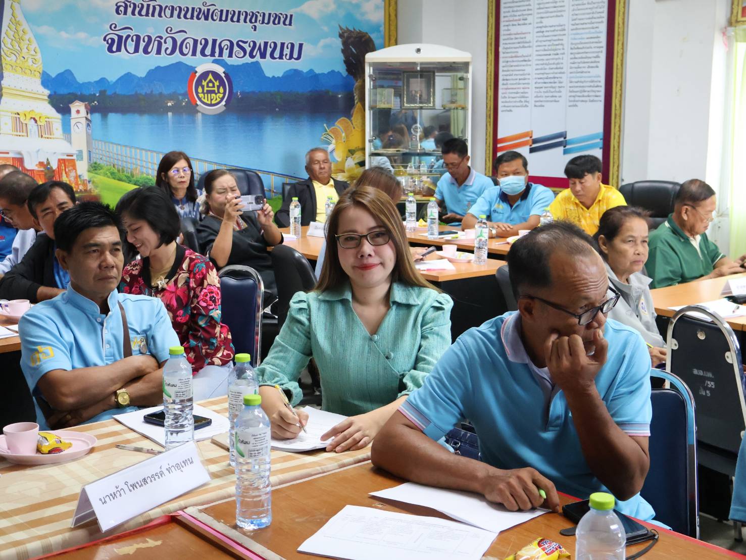 ผู้ว่าฯ นครพนม   เร่งขับเคลื่อนการดำเนินงานหมู่บ้านป้องกันและแก้ไขปัญหายาเสพติด โดยกองทุนแม่ของแผ่นดิน ตามนโยบายกระทรวงมหาดไทย