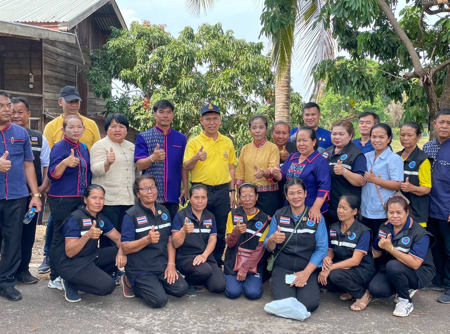 ผู้ว่าฯ นครพนม   นำหัวหน้าส่วนราชการจังหวัด ลงพื้นที่ตรวจติดตามงานในพื้นที่ตำบลน้ำก่ำ อำเภอธาตุพนม