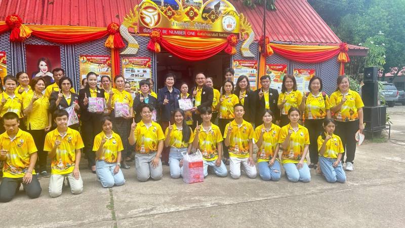 พช.นครพนม   ร่วมต้อนรับคณะอนุกรรมการตัดสินการประกวด TO BE NUMBER ONE ตรวจเยี่ยมจังหวัดนครพนม ติดตามผลการดำเนินงาน จังหวัด/อำเภอ ชมรม TO BE NUMBER ONE เก็บคะแนน (รอบลงพื้นที่) การประกวดระดับประเทศ