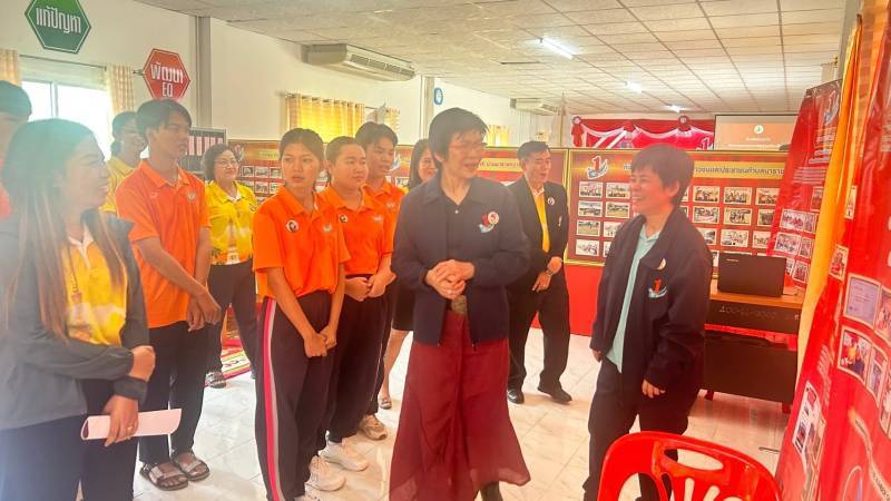พช.นครพนม   ร่วมต้อนรับคณะอนุกรรมการตัดสินการประกวด TO BE NUMBER ONE ตรวจเยี่ยมจังหวัดนครพนม ติดตามผลการดำเนินงาน จังหวัด/อำเภอ ชมรม TO BE NUMBER ONE เก็บคะแนน (รอบลงพื้นที่) การประกวดระดับประเทศ