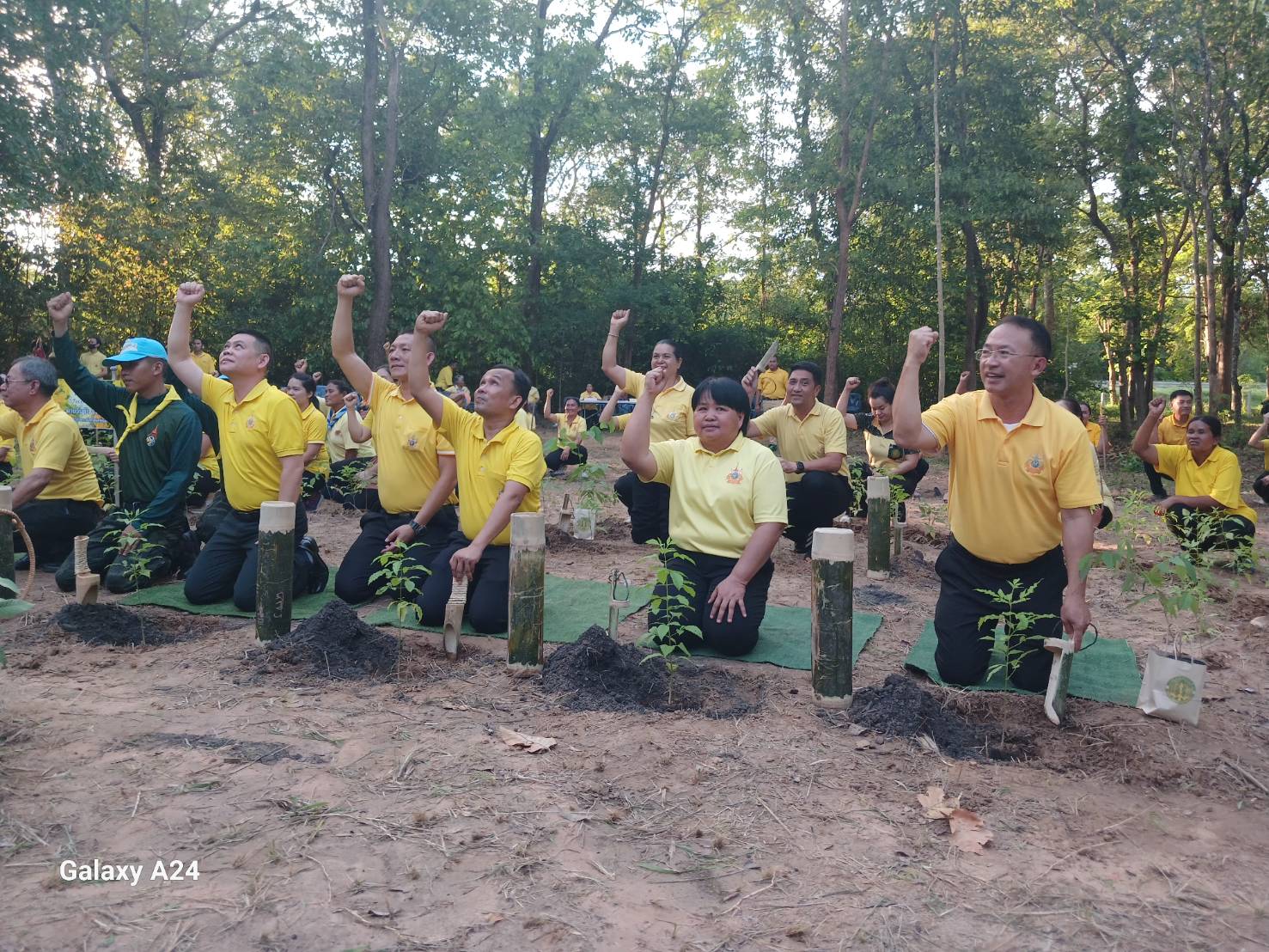 ผู้ว่าฯ นครพนม เปิดกิจกรรมปลูกต้นไม้เฉลิมพระเกียรติ เนื่องในโอกาสมหามงคลเฉลิมพระชนมพรรษา 6 รอบ 28 กรกฎาคม 2567 และวันต้นไม้ประจำปีของชาติ พ.ศ. 2567