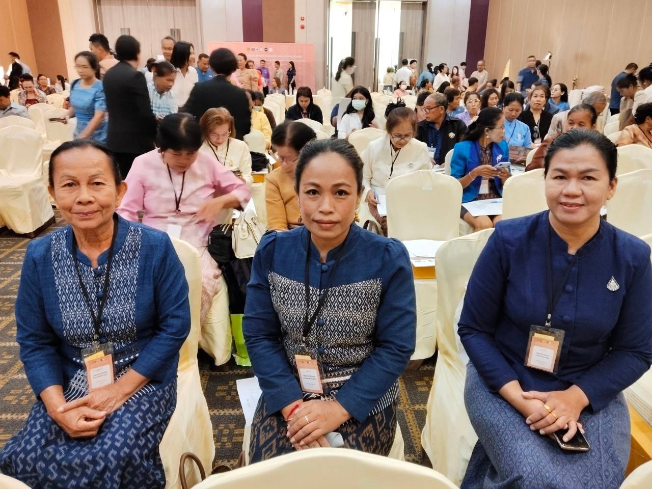 ปลัด มท.   นำคณะผู้เชี่ยวชาญผ้าไทย ลงพื้นที่เมืองดอกคูน coaching ผู้ประกอบการผ้าและงานหัตถกรรม 20 จังหวัดภาคอีสาน เน้นย้ำ มุ่งมั่นน้อมนำพระดำริเจ้าฟ้าสิริวัณณวรีฯ Change for Good ทำให้ผ้าไทยเป็นที่ถูกอกถูกใจคนทุกเพศ ทุกวัย ทุกโอกาส สร้างความมั่นคงด้านเครื่องนุ่งห่มให้กับประเทศชาติอย่างยั่งยืน