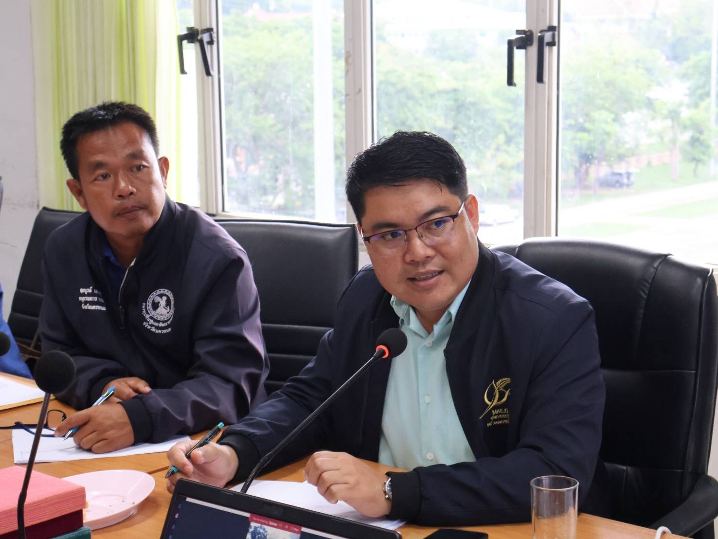 นครพนม   ประชุมสรุปผลการขับเคลื่อนเศรษฐกิจชุมชน คนนครพนม “จากใบตองกล้วยธรรมดา สู่ มูลค่าเพิ่มทางเศรษฐกิจ”