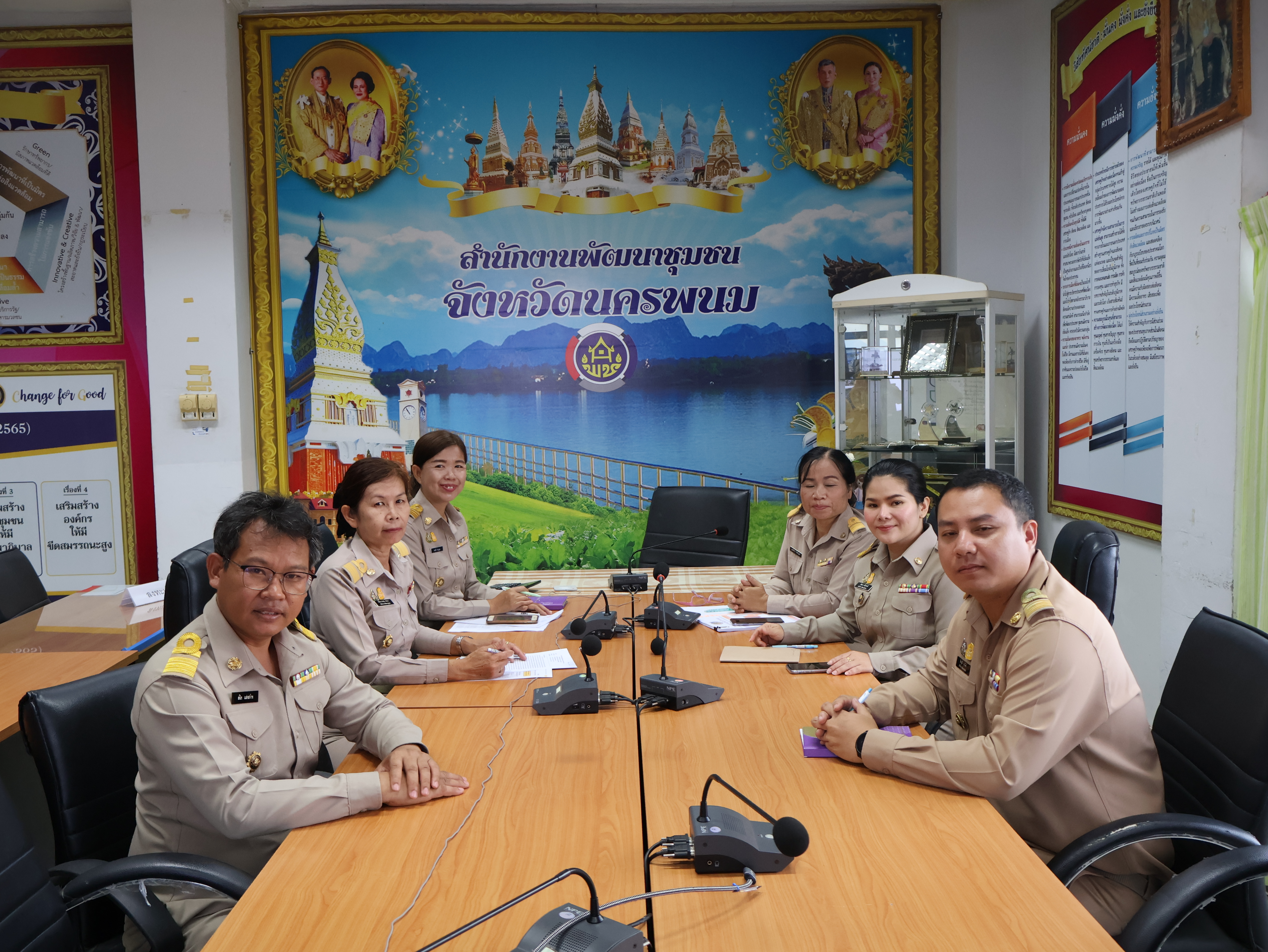 พช.นครพนม   ร่วมประชุมเตรียมความพร้อมการดำเนินงานโครงการการส่งเสริมการพัฒนาชุมชนธรรมาภิบาล  ผ่านระบบวีดิทัศน์ทางไกล (Vide Conference)