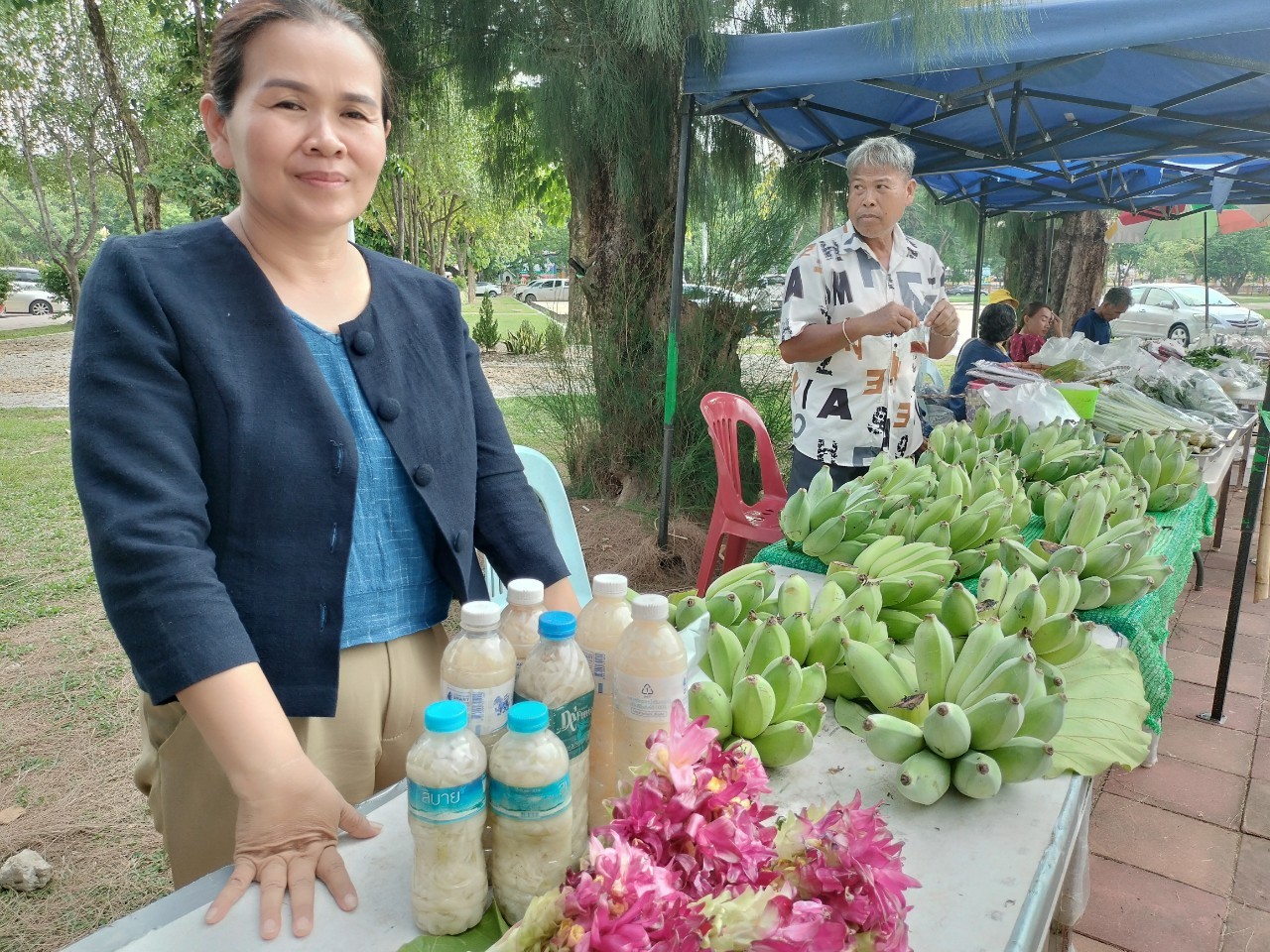 นครพนม   จัดแสดงและจำหน่ายผลผลิต โคก หนอง นา “ตลาดนัดโคก หนอง นา และอาหารปลอดภัย” สู่ความยั่งยืน