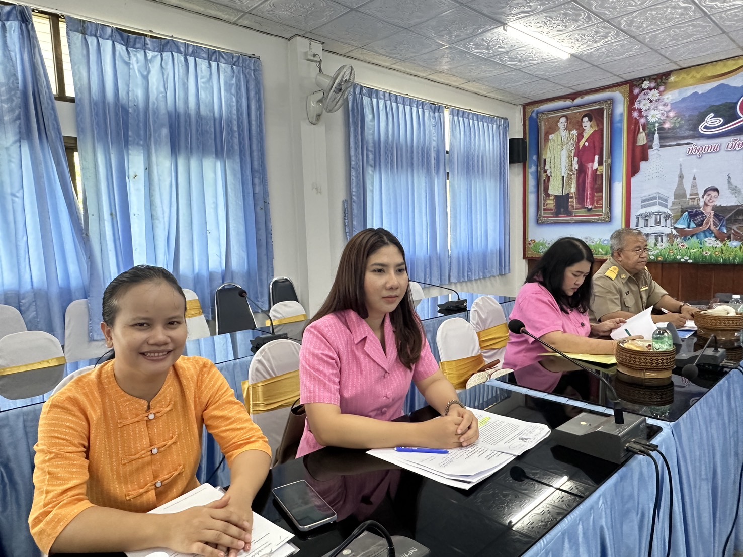 พช.นครพนม    เร่งนำทีมลงพื้นที่ประชุมเชิงปฏิบัติการบริหารจัดการหนี้กองทุนพัฒนาบทบาทสตรี จังหวัดนครพนม