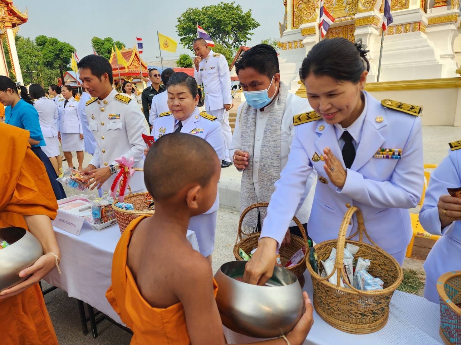 พช.นครพนม   ร่วมพิธีเจริญพระพุทธมนต์และพิธีทำบุญตักบาตร เฉลิมพระเกียรติสมเด็จพระเจ้าลูกยาเธอ เจ้าฟ้าทีปังกรรัศมีโชติ มหาวชิโรตตมางกูร สิริวิบูลยราชกุมาร เนื่องในโอกาสวันคล้ายวันประสูติ 29 เมษายน 2567