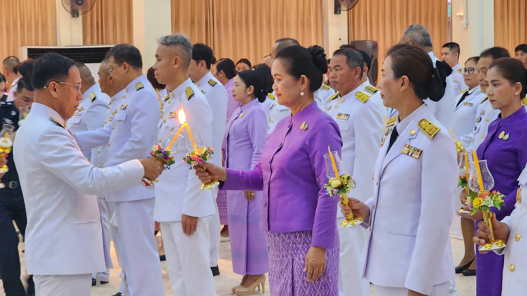 พช.นครพนม   ร่วมประกอบพิธีถวายเครื่องราชสักการะและวางพานพุ่ม จุดเทียนชัยถวายพระพรชัยมงคล เฉลิมพระเกียรติสมเด็จพระนางเจ้าฯ พระบรมราชินี เนื่องในโอกาสวันเฉลิมพระชนมพรรษา 3 มิถุนายน 2567