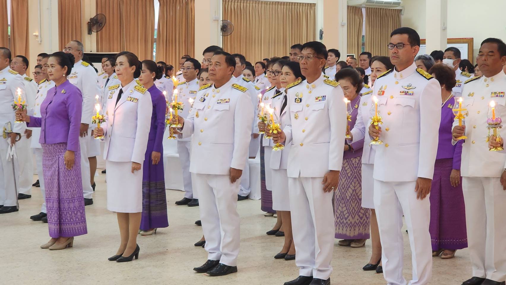 พช.นครพนม   ร่วมประกอบพิธีถวายเครื่องราชสักการะและวางพานพุ่ม จุดเทียนชัยถวายพระพรชัยมงคล เฉลิมพระเกียรติสมเด็จพระนางเจ้าฯ พระบรมราชินี เนื่องในโอกาสวันเฉลิมพระชนมพรรษา 3 มิถุนายน 2567