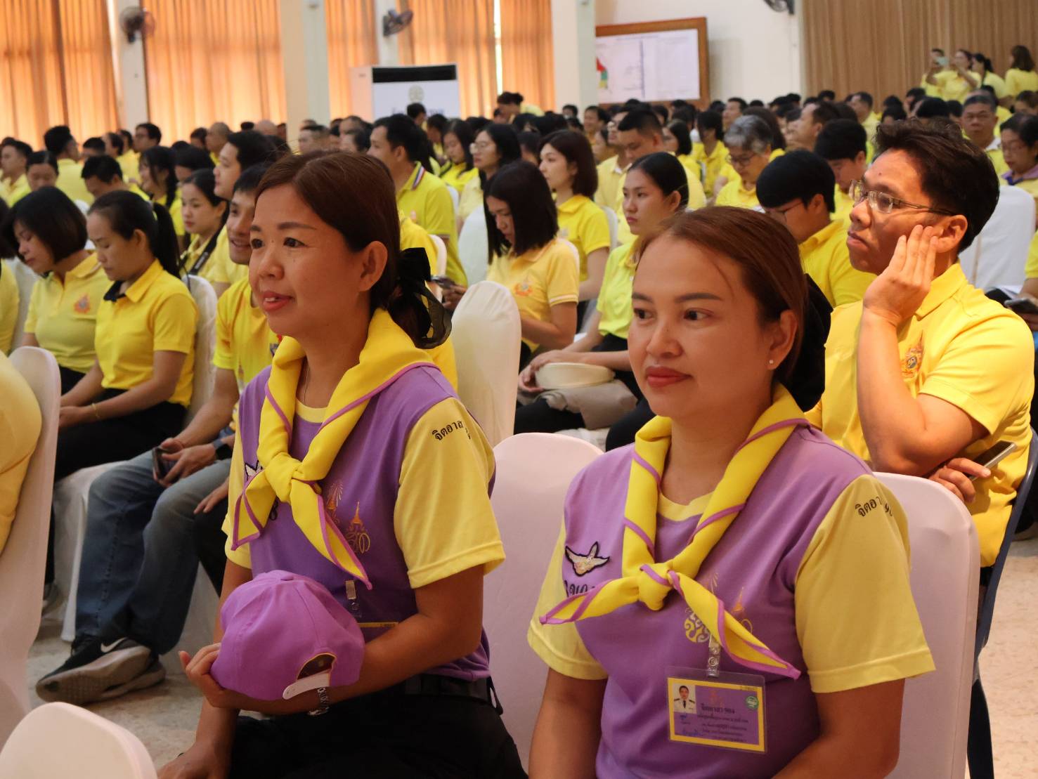 พช.นครพนม   ร่วมพิธีรับธงตราสัญลักษณ์งานเฉลิมพระเกียรติพระบาทสมเด็จพระเจ้าอยู่หัวฯ เนื่องในโอกาสพระราชพิธีมหามงคลเฉลิมพระชนมพรรษา 6 รอบ 28 กรกฎาคม 2567
