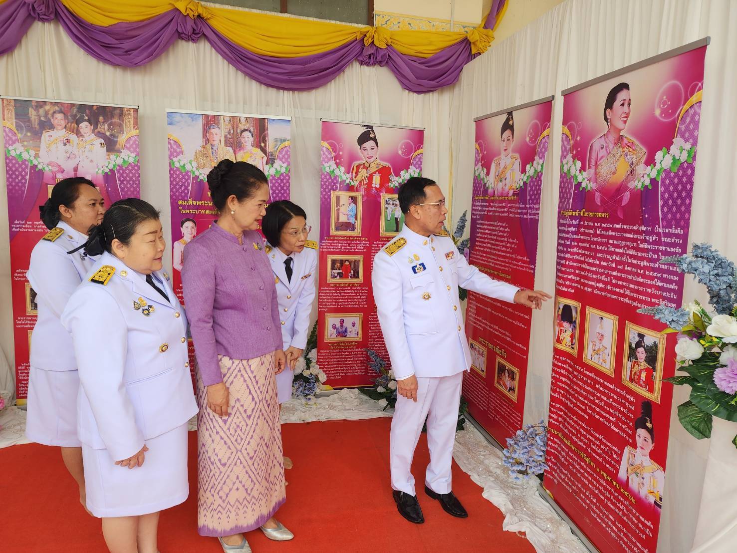 พช.นครพนม   ร่วมพิธีเจริญพระพุทธมนต์และพิธีทำบุญตักบาตร เฉลิมพระเกียรติสมเด็จพระนางเจ้าฯ พระบรมราชินี เนื่องในโอกาสวันเฉลิมพระชนมพรรษา 3 มิถุนายน 2567
