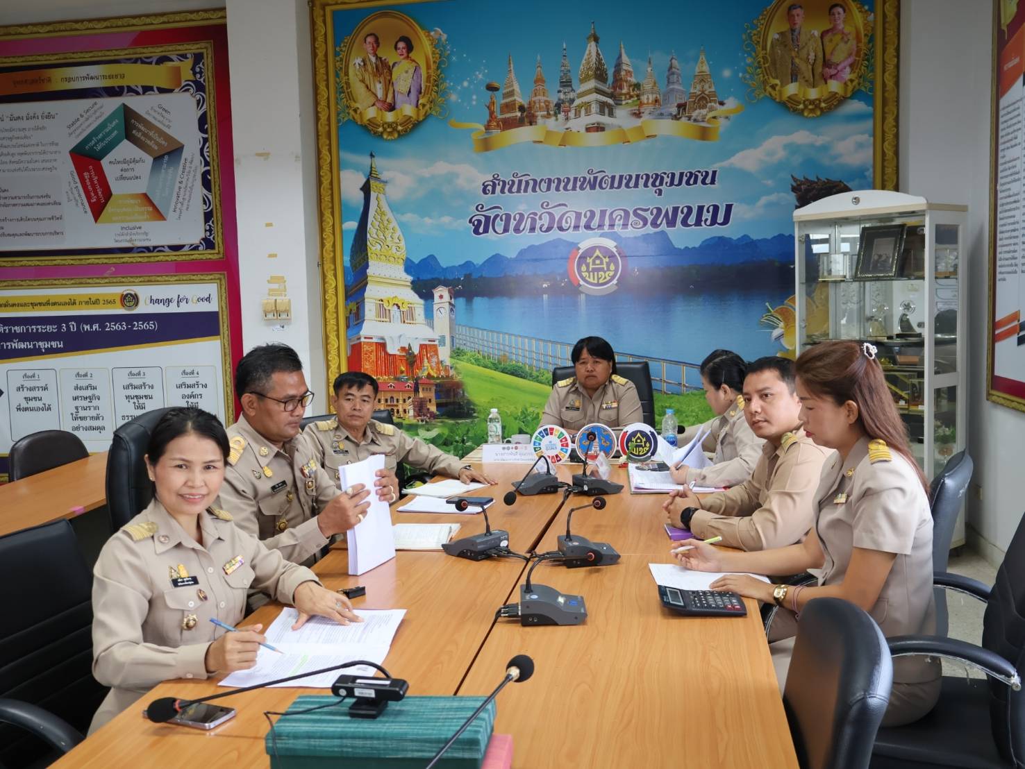 พช.นครพนม   ร่วมประชุมเสริมสร้างความรู้ความเข้าใจเกี่ยวกับแนวทางการดำเนินงานกิจกรรม/โครงการภายใต้ความรับผิดชอบของสำนักเสริมสร้างความเข้มแข็งชุมชน ผ่านระบบอิเล็กทรอนิกส์ (Cisco Webex Meetings)