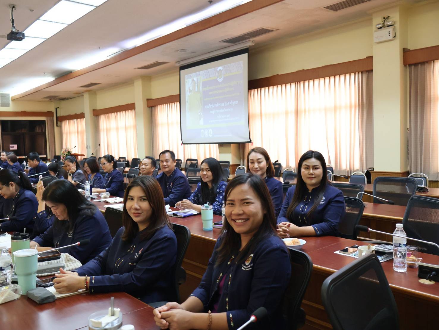 พช.นครพนม   ประชุมชี้แจงแนวทางการดำเนินงานการปฏิบัติราชการ กรอบการประเมินผลการปฏิบัติราชการของข้าราชการสำนักงานพัฒนาชุมชนจังหวัดนครพนม ประจำปี 2567 และประชุมผู้อำนวยการกลุ่มงาน พัฒนาการอำเภอ นักวิชาการและเจ้าหน้าที่พัฒนาชุมชนจังหวัดนครพนม ครั้งที่ 5/2567 ประจำเดือนพฤษภาคม 2567