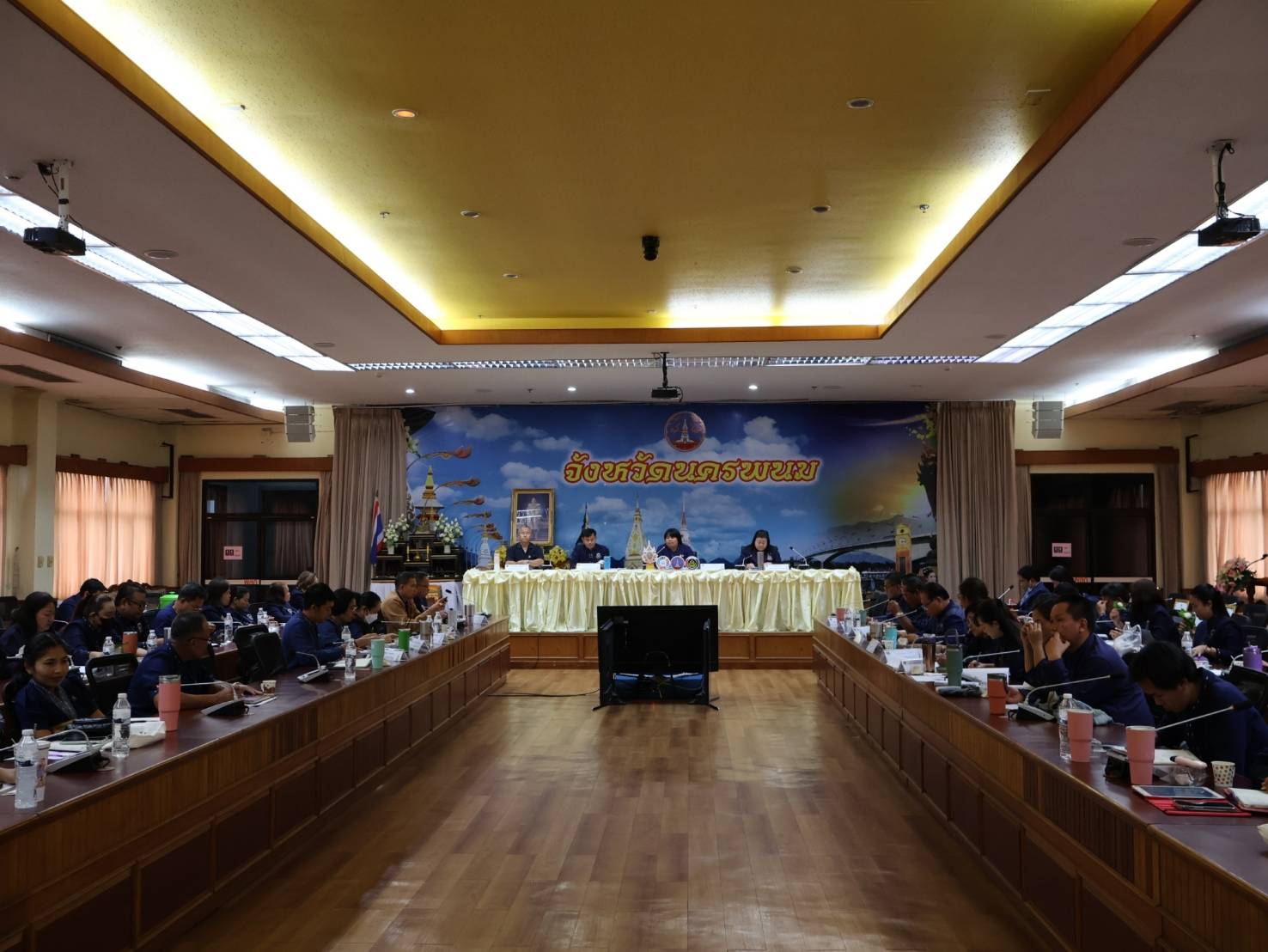 พช.นครพนม   ประชุมชี้แจงแนวทางการดำเนินงานการปฏิบัติราชการ กรอบการประเมินผลการปฏิบัติราชการของข้าราชการสำนักงานพัฒนาชุมชนจังหวัดนครพนม ประจำปี 2567 และประชุมผู้อำนวยการกลุ่มงาน พัฒนาการอำเภอ นักวิชาการและเจ้าหน้าที่พัฒนาชุมชนจังหวัดนครพนม ครั้งที่ 5/2567 ประจำเดือนพฤษภาคม 2567