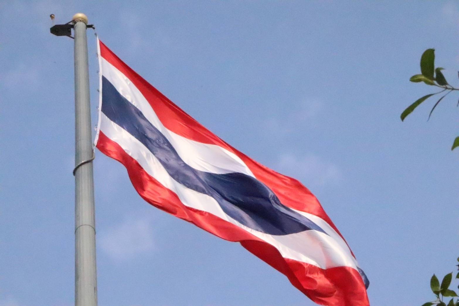 พช.นครพนม   ร่วมกิจกรรมเคารพธงชาติ สวดมนต์ไหว้พระ สร้างสำนึกรักและภาคภูมิใจในชาติไทย