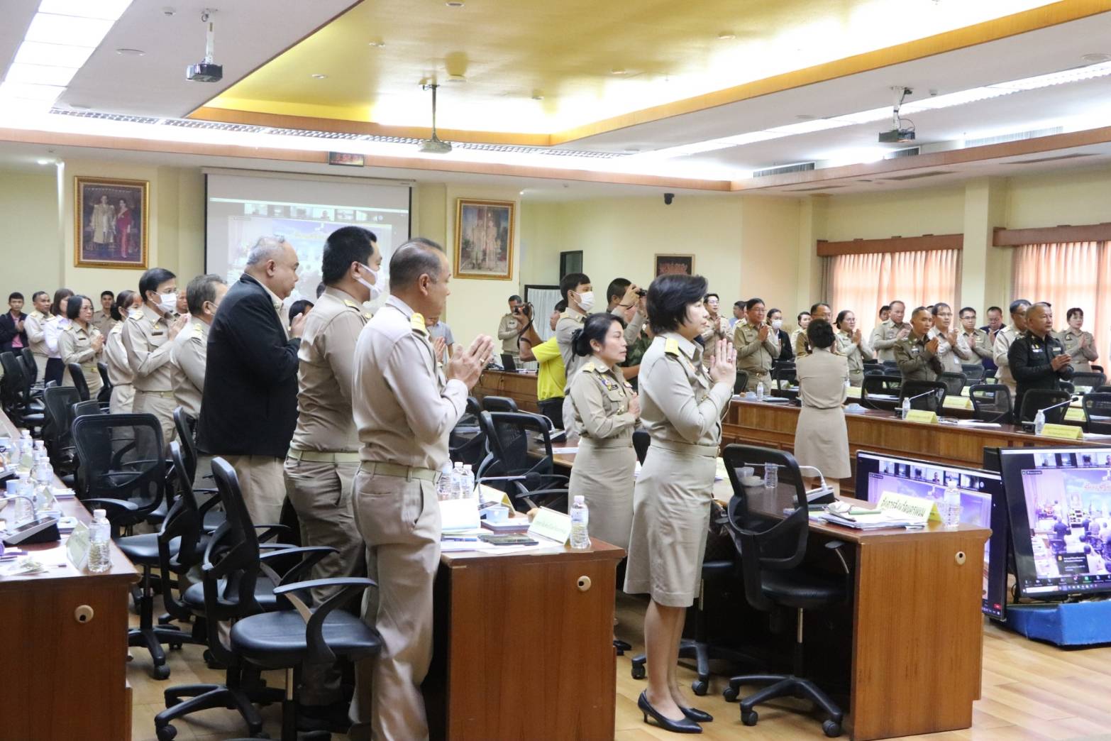 พช.นครพนม   ร่วมการประชุมกรมการจังหวัด หารือ ติดตามงานในรอบเดือนที่ผ่านมา และแจ้งข้อราชการสำคัญในรอบเดือนมิถุนายน 2567