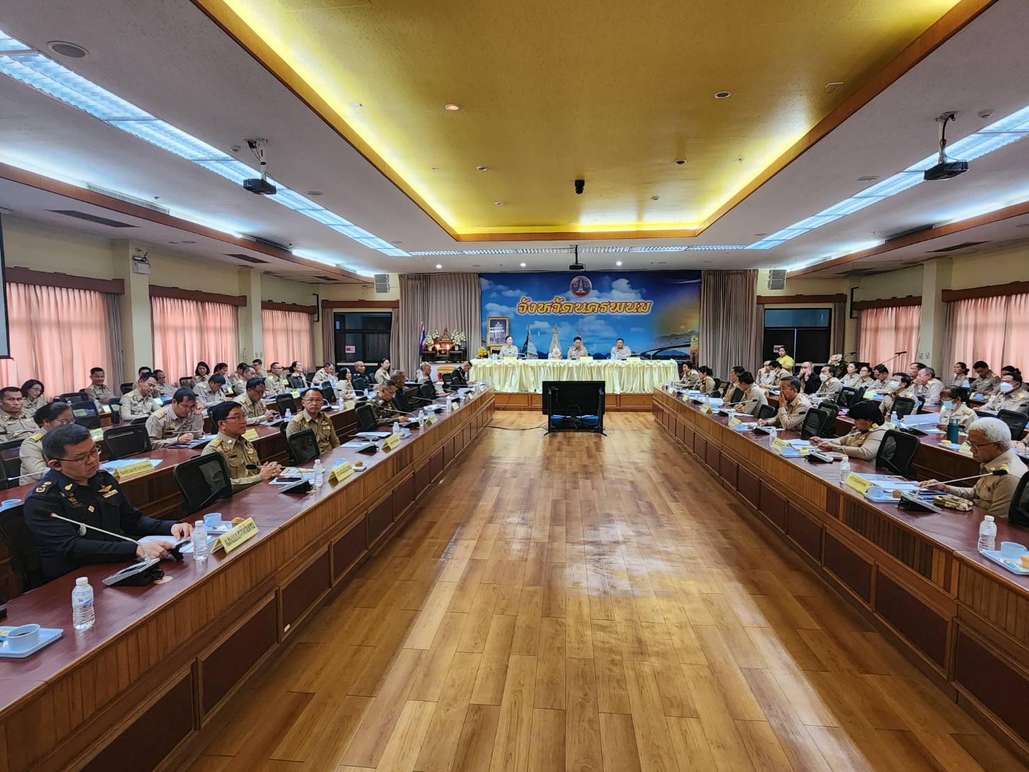 พช.นครพนม   ร่วมการประชุมกรมการจังหวัด หารือ ติดตามงานในรอบเดือนที่ผ่านมา และแจ้งข้อราชการสำคัญในรอบเดือนมิถุนายน 2567