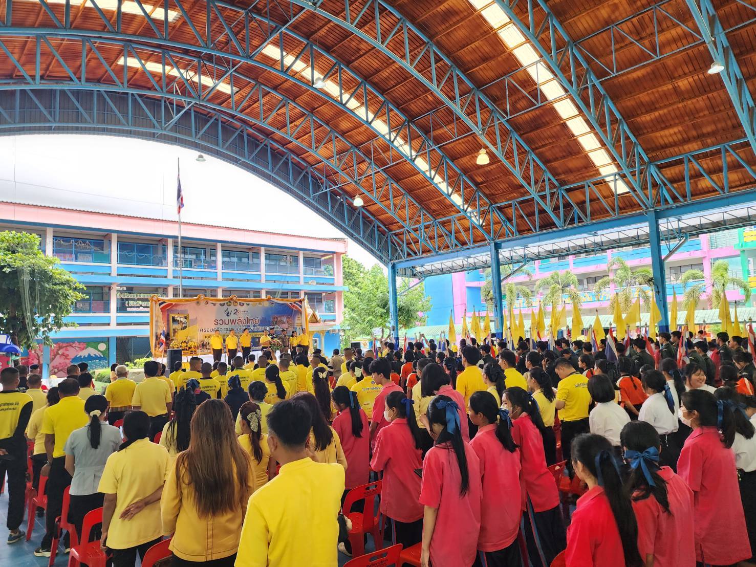 ผู้ว่าฯ นครพนม   นำส่วนราชการ กลุ่มพลังมวลชนจังหวัดนครพนมทุกภาคส่วน จัดมหกรรมวันต่อต้านยาเสพติดโลก (26 มิถุนายน ) ประจำปี 2567