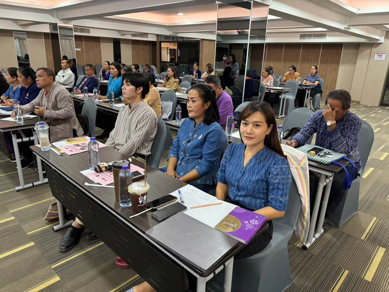 จังหวัดนครพนม   ส่งเสริมกระบวนการเครือข่ายองค์ความรู้ (Knowledge-Based OTOP : KBO) พัฒนาผลิตภัณฑ์มีคุณภาพ ได้มาตรฐานด้วยองค์ความรู้และนวัตกรรม