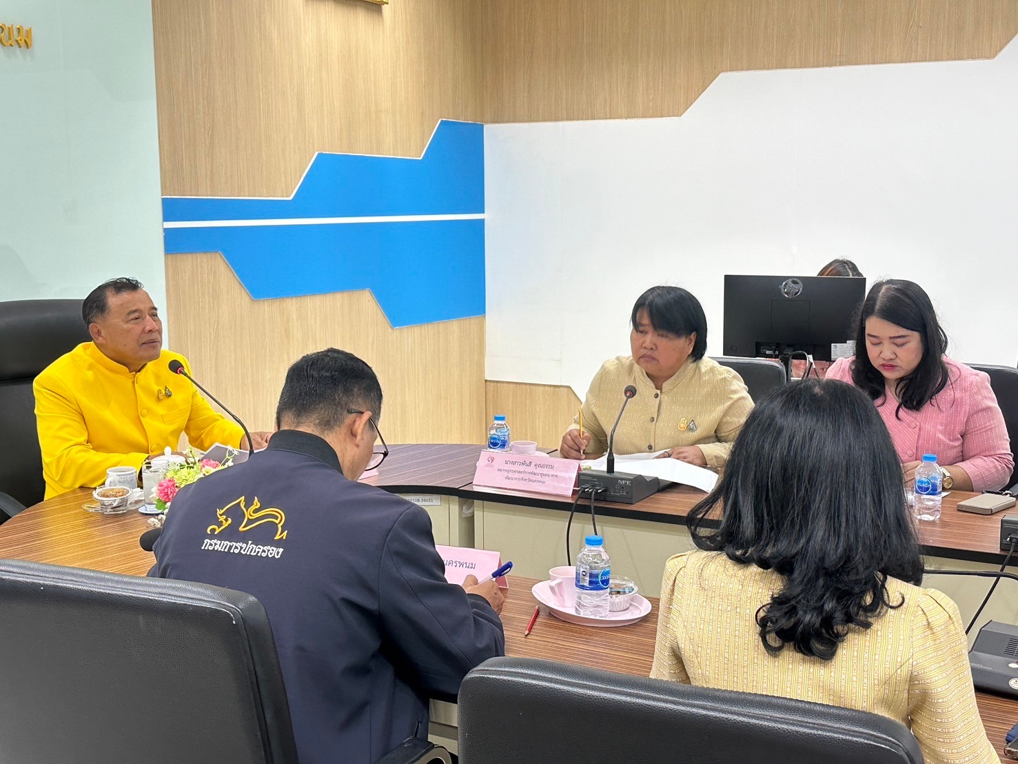 นครพนม   ประชุมคณะอนุกรรมการบริหารกองทุนพัฒนาบทบาทสตรี  จังหวัดนครพนม ครั้งที่ 8/2567