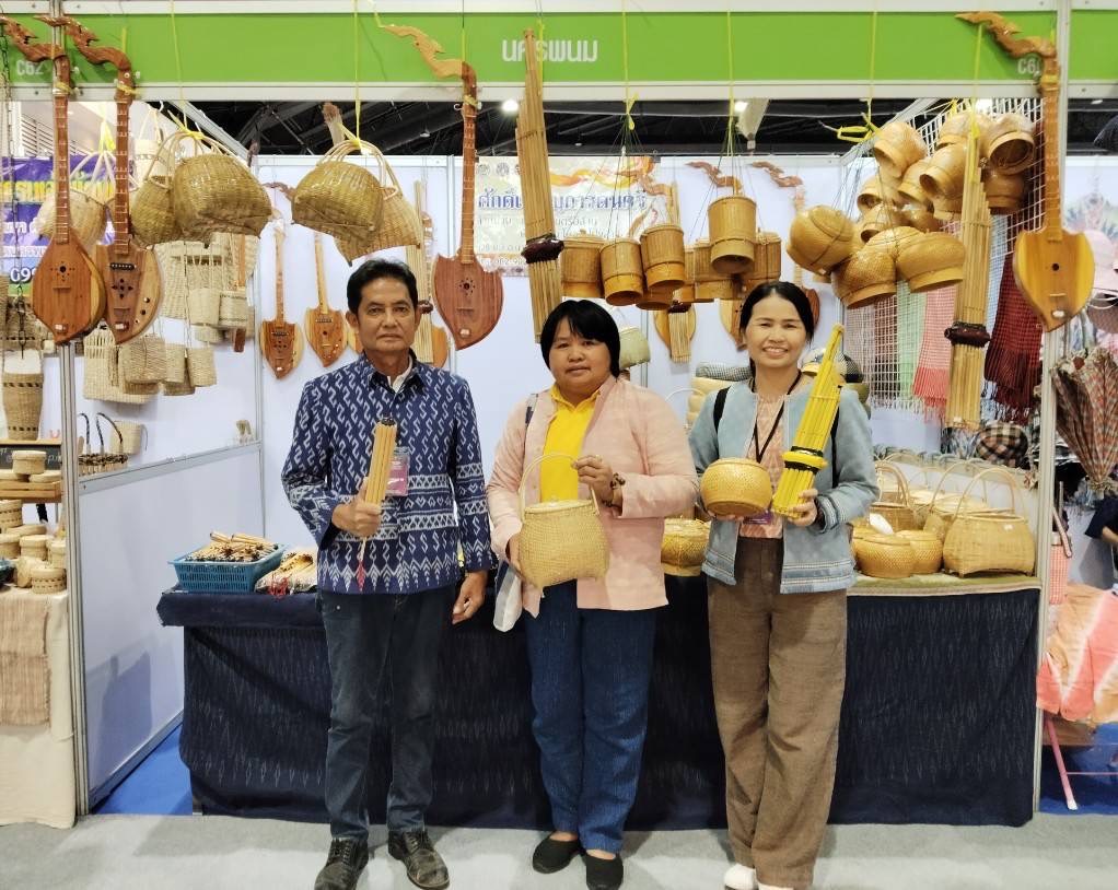 OTOP นครพนม ร่วมจำหน่ายในงาน OTOP Midyear 2024 “หลากหลายผลิตภัณฑ์ สีสันภูมิปัญญาไทย”
