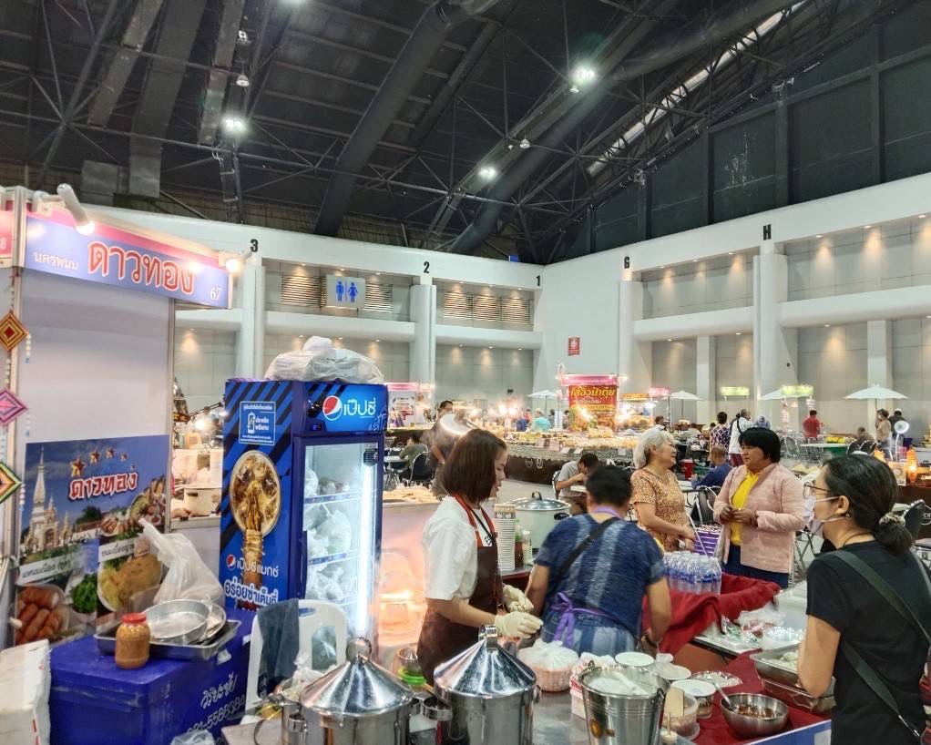 OTOP นครพนม ร่วมจำหน่ายในงาน OTOP Midyear 2024 “หลากหลายผลิตภัณฑ์ สีสันภูมิปัญญาไทย”