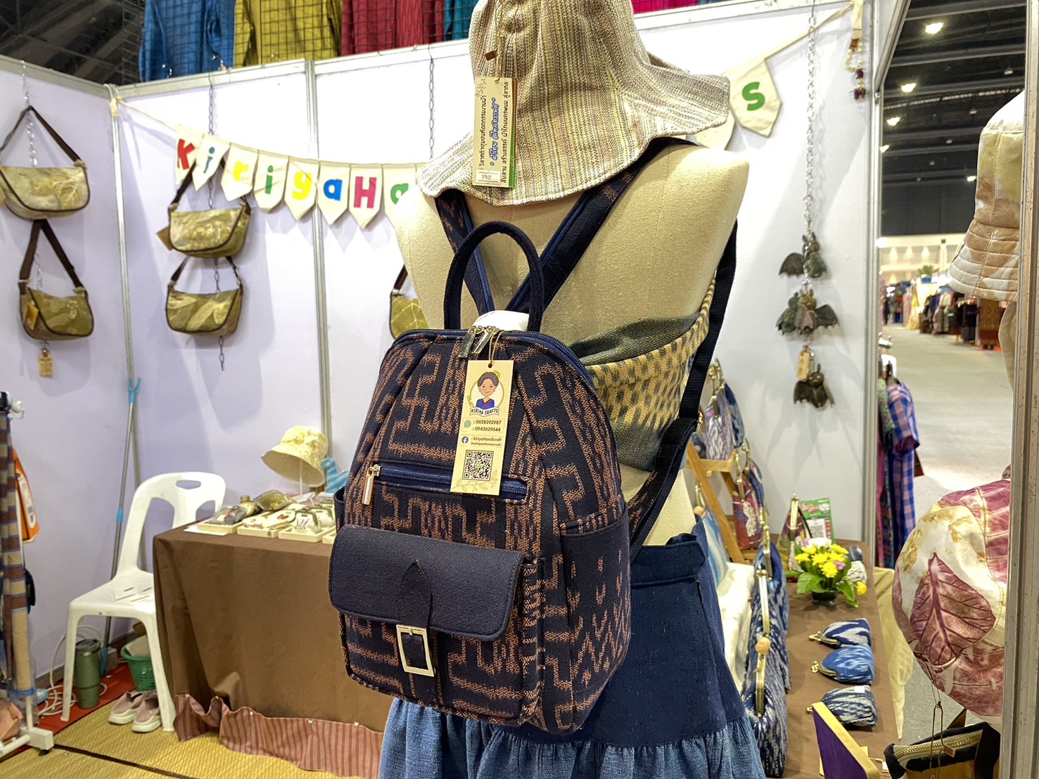 OTOP นครพนม   ร่วมจำหน่ายในงาน OTOP Midyear 2024 “หลากหลายผลิตภัณฑ์ สีสันภูมิปัญญาไทย”