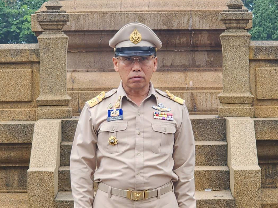 พช.นครพนม   ร่วมกิจกรรมเคารพธงชาติ สวดมนต์ไหว้พระ สร้างสำนึกรักและภาคภูมิใจในชาติไทย