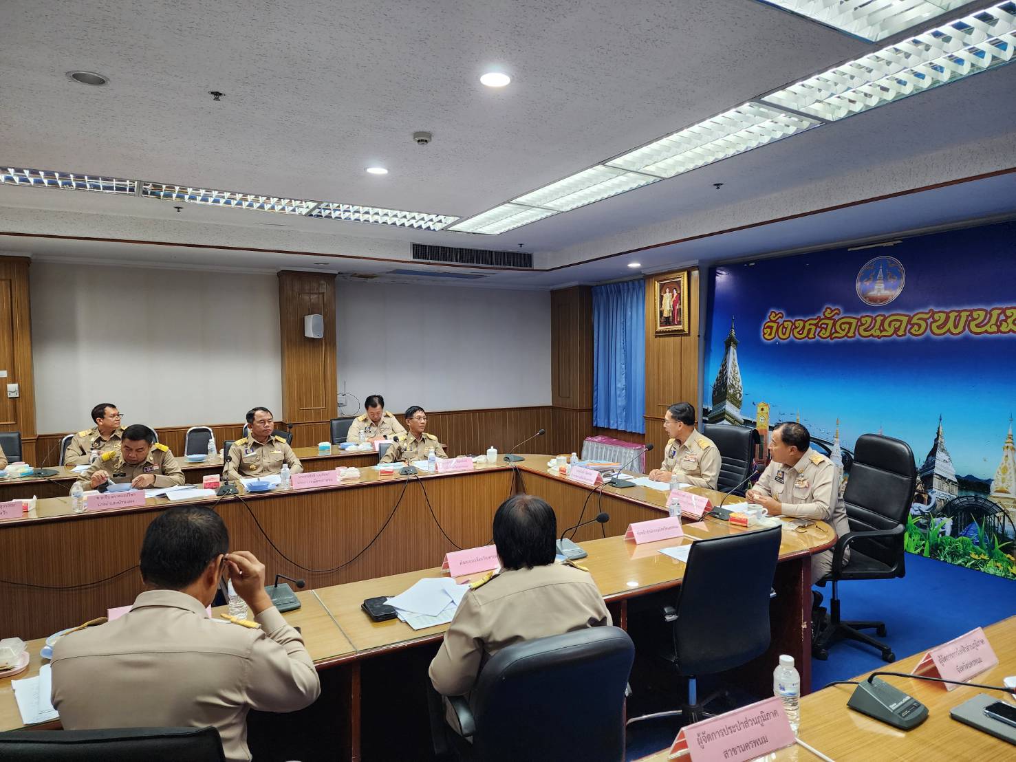 พช.นครพนม   ร่วมประชุมหัวหน้าส่วนมหาดไทย นายอำเภอ ขับเคลื่อนการพัฒนา และดูแลความเป็นอยู่ของประชาชน