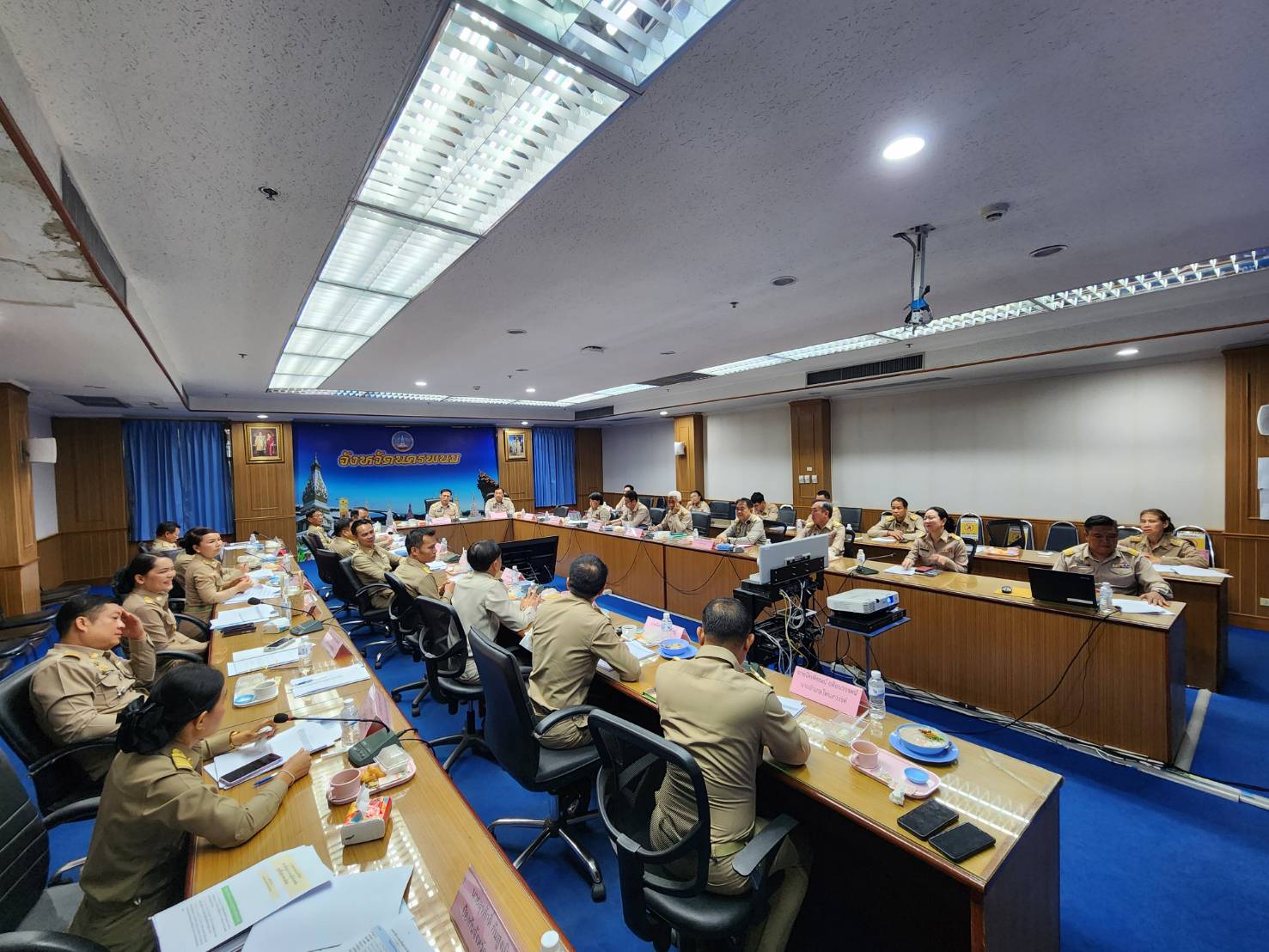 พช.นครพนม   ร่วมประชุมหัวหน้าส่วนมหาดไทย นายอำเภอ ขับเคลื่อนการพัฒนา และดูแลความเป็นอยู่ของประชาชน