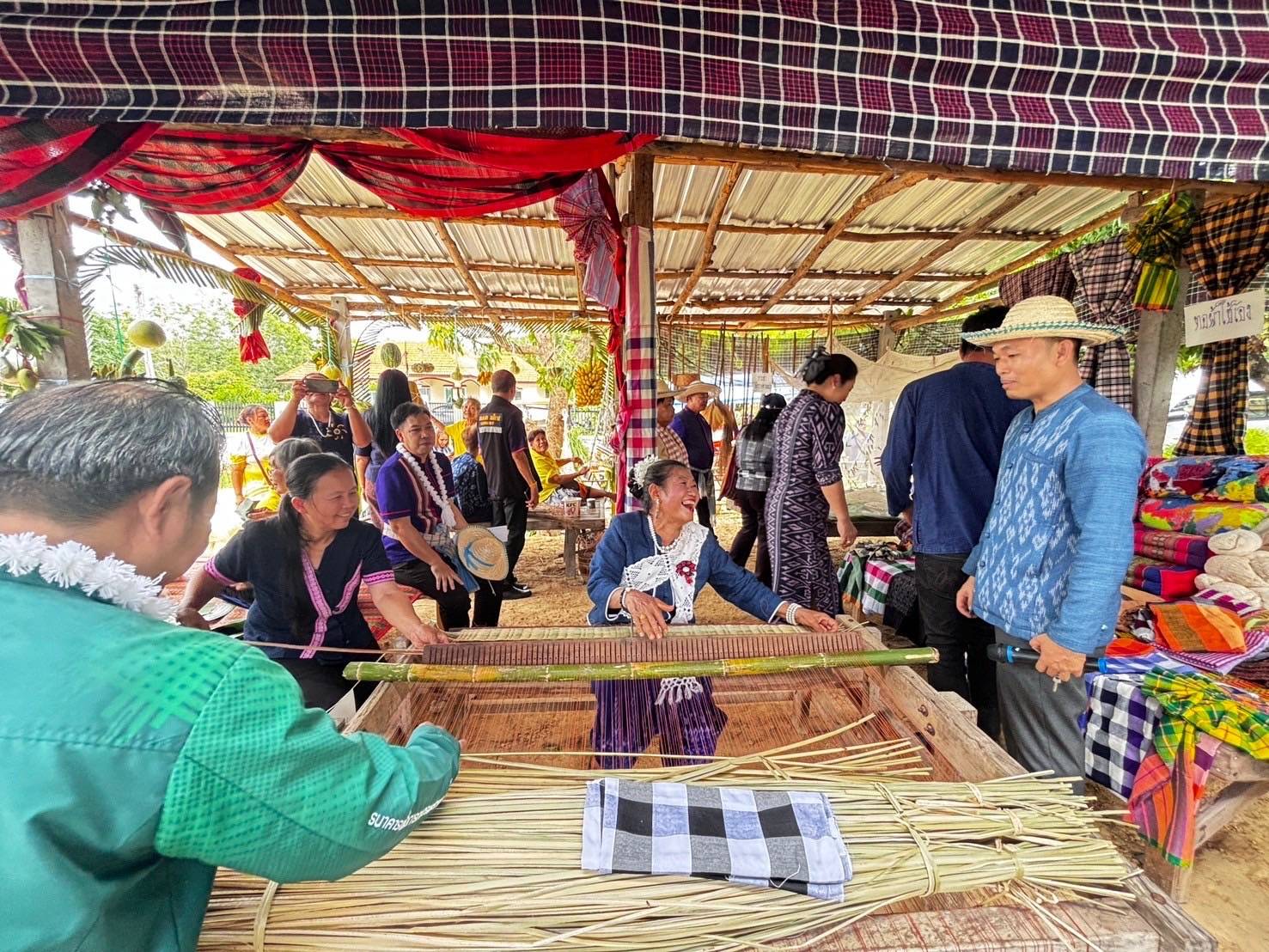 นครพนม   ลงพื้นที่คัดสรรกิจกรรมพัฒนาชุมชนดีเด่น ประจำปี 2567