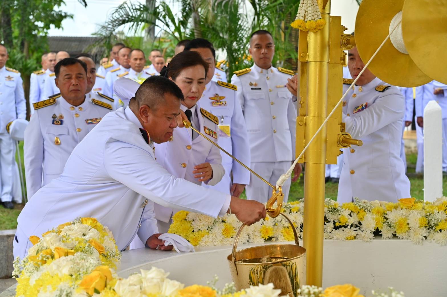 พช.นครพนม   ร่วมพิธีพลีกรรมตักน้ำจากแหล่งน้ำศักดิ์สิทธิ์