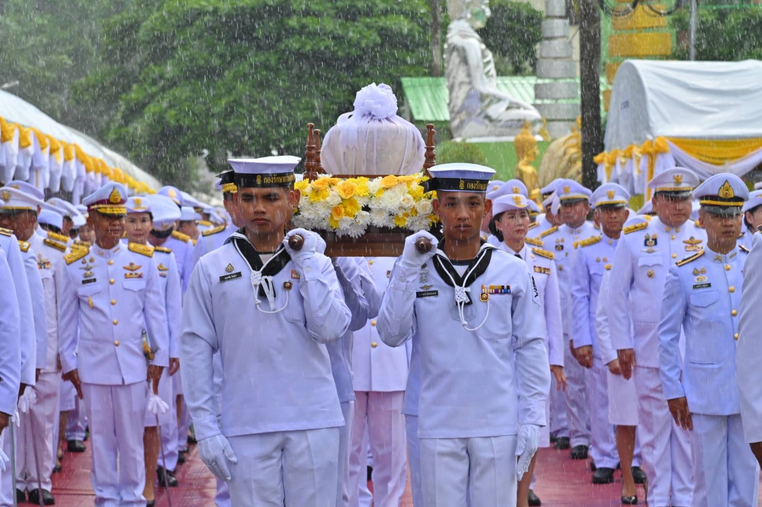 พช.นครพนม   ร่วมพิธีพลีกรรมตักน้ำจากแหล่งน้ำศักดิ์สิทธิ์