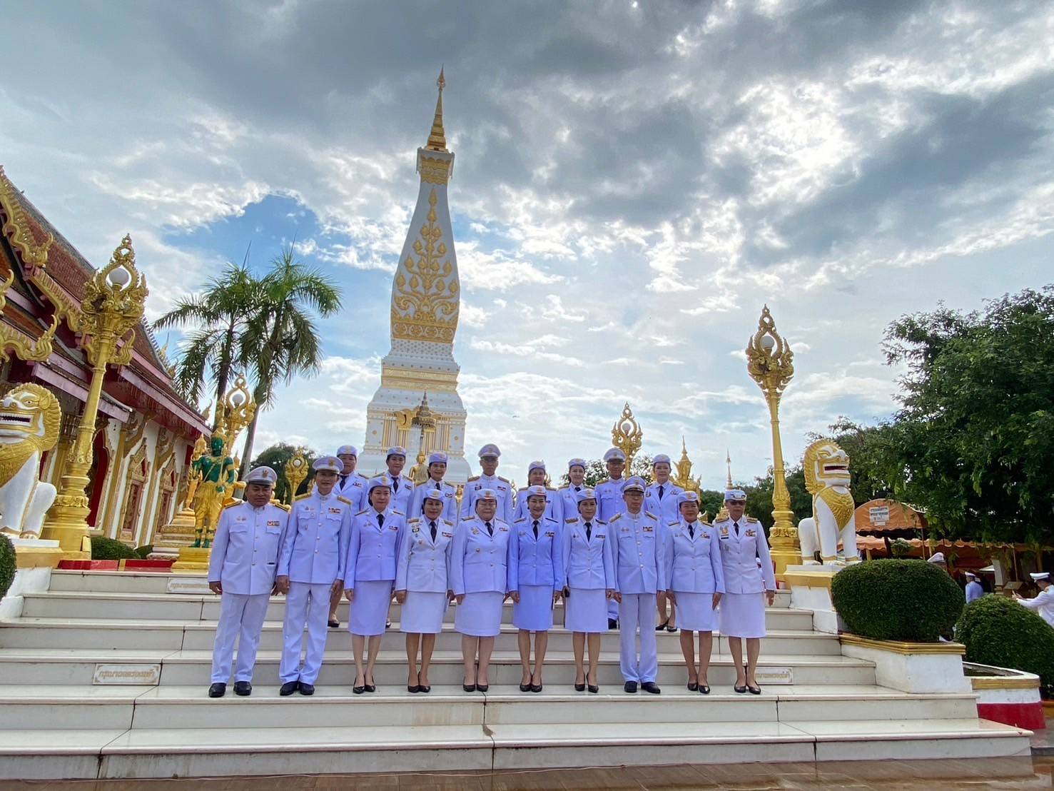 พช.นครพนม   ร่วมพิธีพลีกรรมตักน้ำจากแหล่งน้ำศักดิ์สิทธิ์