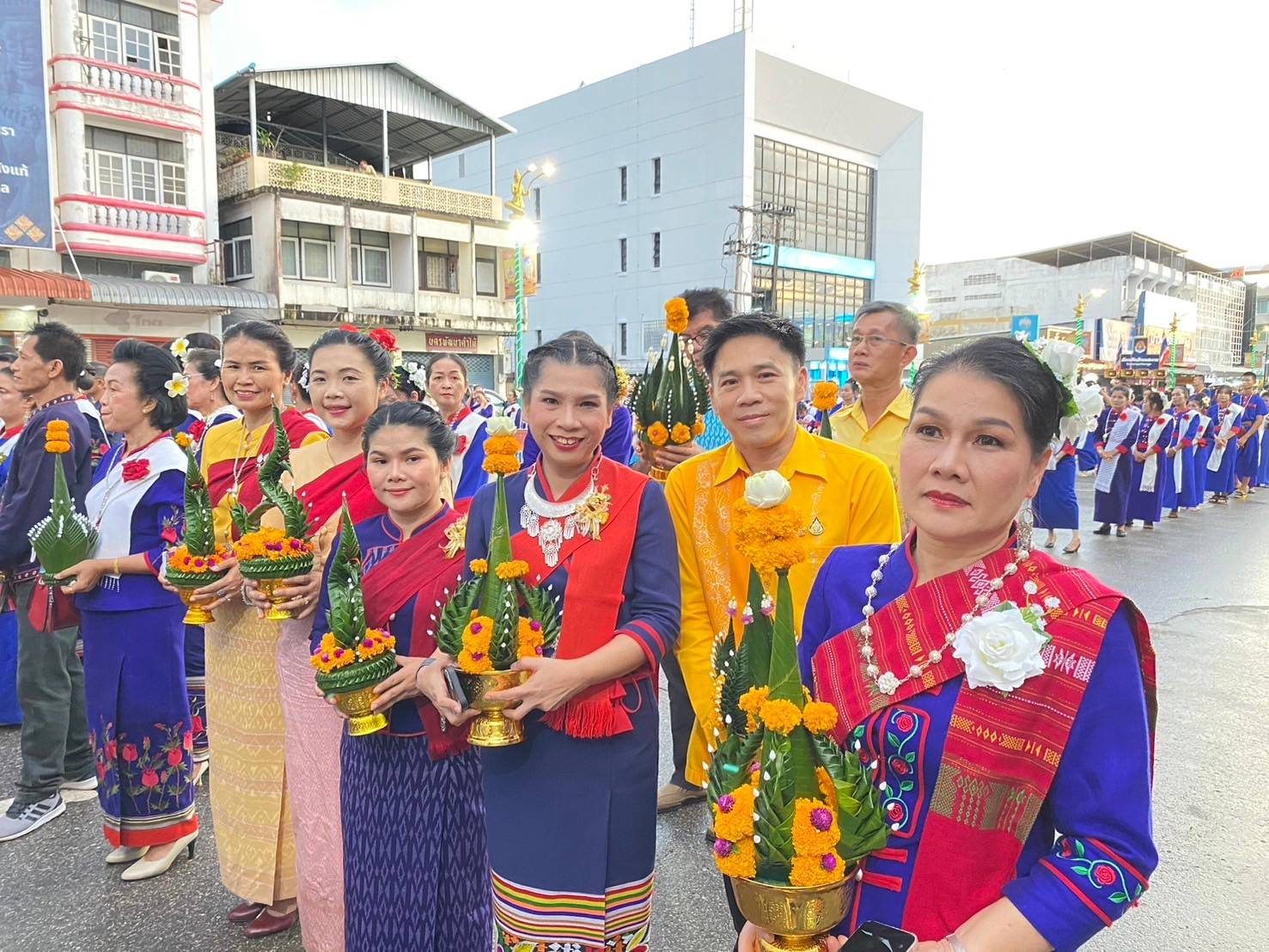 พช.นครพนม   ร่วมพิธีรวมพลคนเกิดวันจันทร์ วันที่สองของงาน บวงสรวงพญาศรีสัตตนาคราช ประจำปี 2567