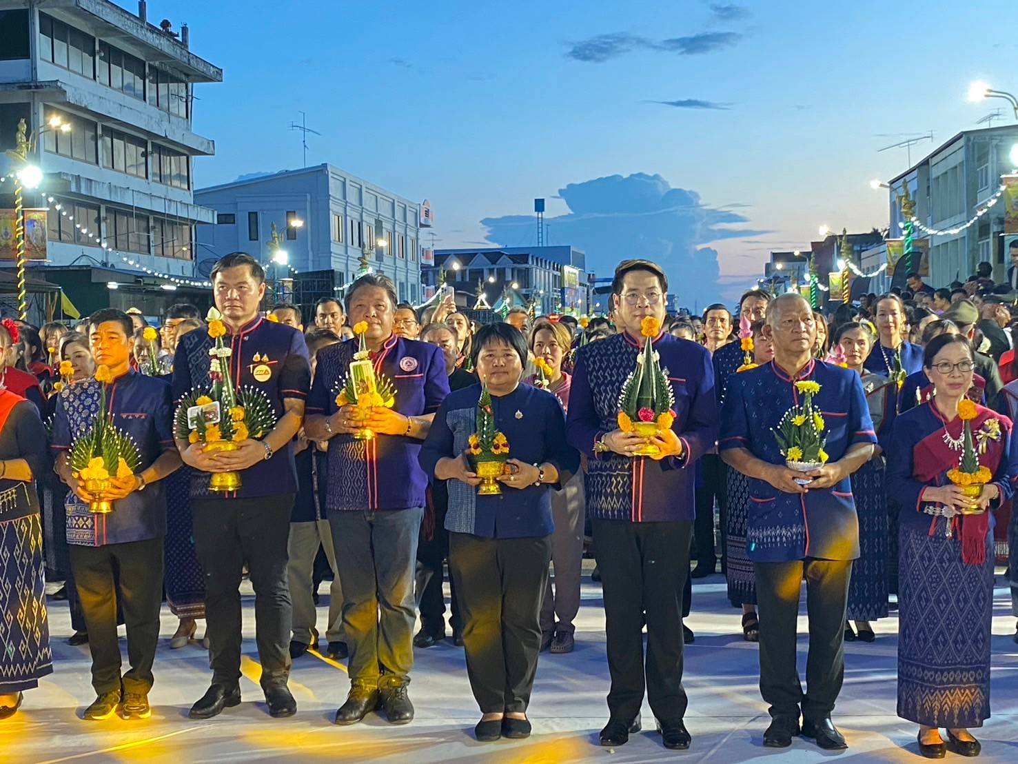 พช.นครพนม   ร่วมพิธีรวมพลคนเกิดวันอังคาร วันที่สามของงานบวงสรวงพญาศรีสัตตนาคราช ประจำปี 2567
