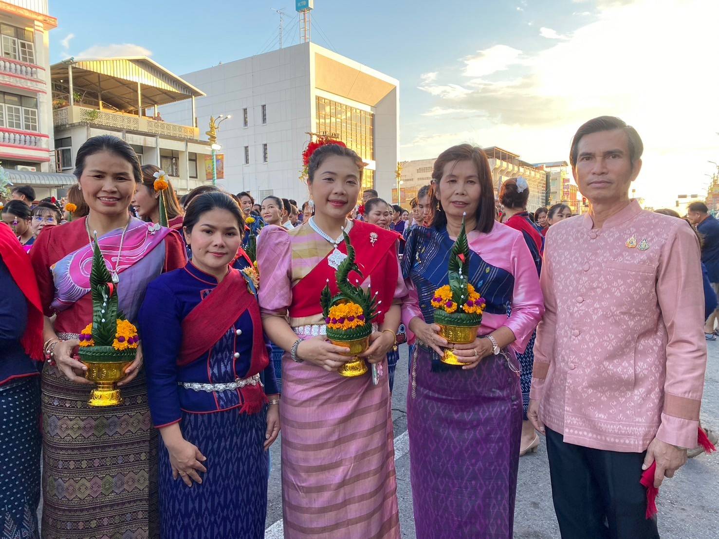 พช.นครพนม   ร่วมพิธีรวมพลคนเกิดวันอังคาร วันที่สามของงานบวงสรวงพญาศรีสัตตนาคราช ประจำปี 2567