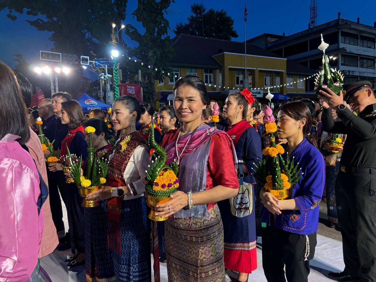พช.นครพนม   ร่วมพิธีรวมพลคนเกิดวันอังคาร วันที่สามของงานบวงสรวงพญาศรีสัตตนาคราช ประจำปี 2567