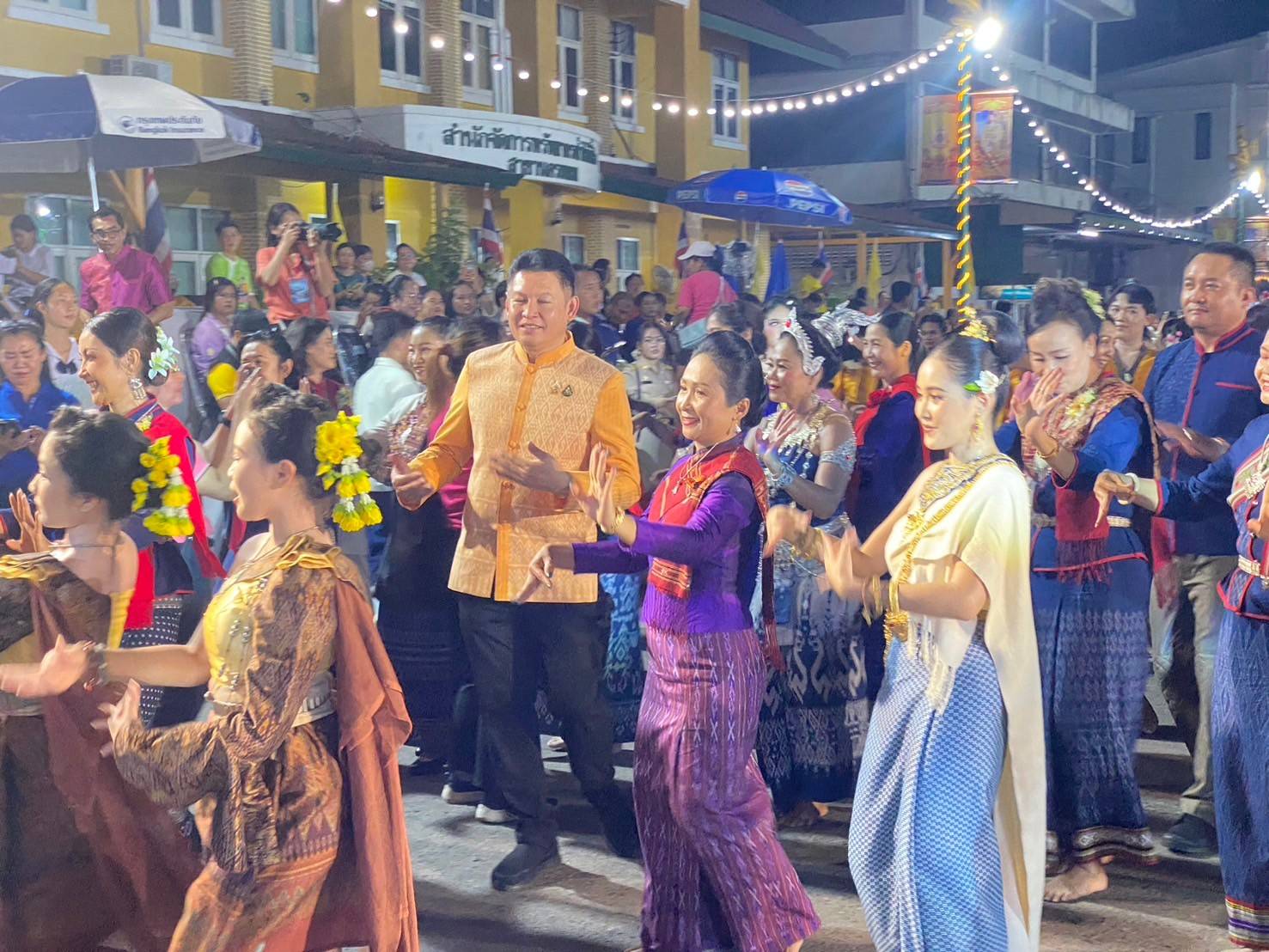 พช.นครพนม   ร่วมพิธีรวมพลคนเกิดวันอังคาร วันที่สามของงานบวงสรวงพญาศรีสัตตนาคราช ประจำปี 2567