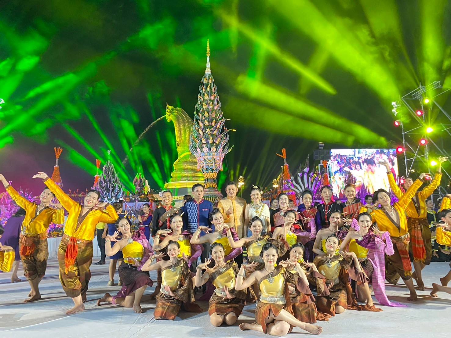 พช.นครพนม   ร่วมพิธีรวมพลคนเกิดวันอังคาร วันที่สามของงานบวงสรวงพญาศรีสัตตนาคราช ประจำปี 2567
